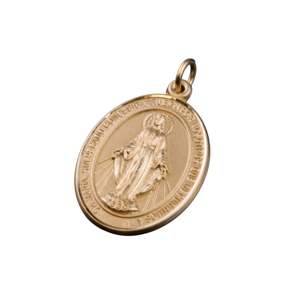 (Artículo en español) Medalla Milagrosa mediana chapada en oro