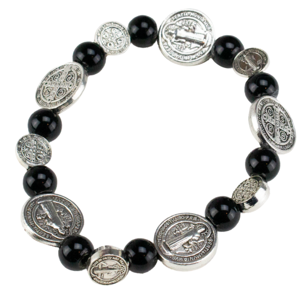(Artículo en latín) Pulsera de San Benito